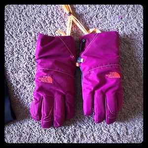 Woman’s size Medium ski gloves North Face